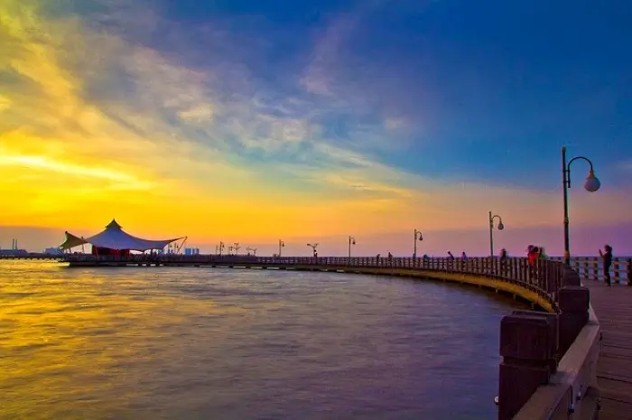 Pantai Ancol, Destinasi Liburan Keluarga dengan Pemandangan Eksotis di Jakarta