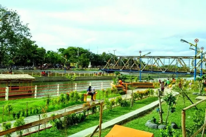 Taman Cimanuk Indramayu, Wisata Sungai dengan Nuansa Alam & Sarat Sejarah